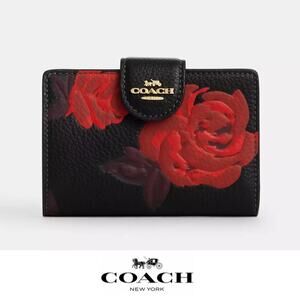 NWT ❤️Coach Medium Corner Zip Wallet With Floral Print